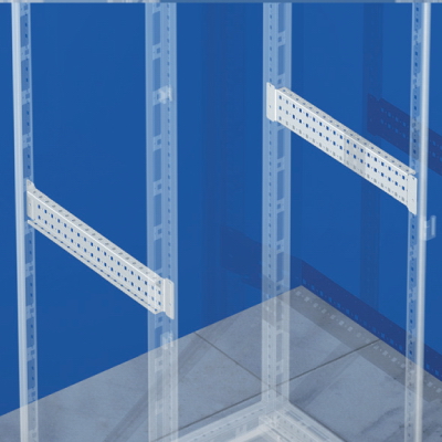 Рейка боковая, широкая, для шкафов CQE глубиной 1200 мм, 1 упаковка -4шт. DKC