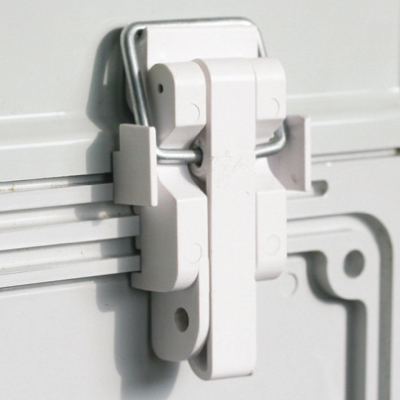 Комплект замка для крышек высотой 35 мм корпусов RAM box DKC