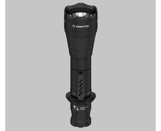 Мощный тактический фонарь Predator Pro Magnet USB Armytek Мощный тактический фонарь Predator Pro Magnet USB Armytek