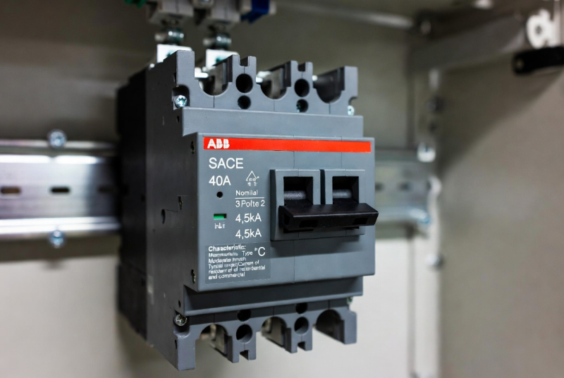 Модульный автоматический выключатель: основа безопасной электропроводки