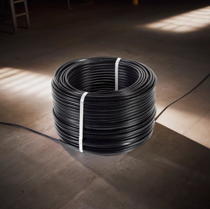 кабель в пластмассовой изоляции_01.jpg