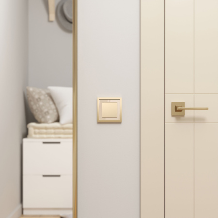 Baguette Рамка на 1 пост (айвори/латунь) Werkel