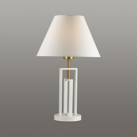 Настольная лампа E27 1*60W 220V FLETCHER белый,латунь LUMION