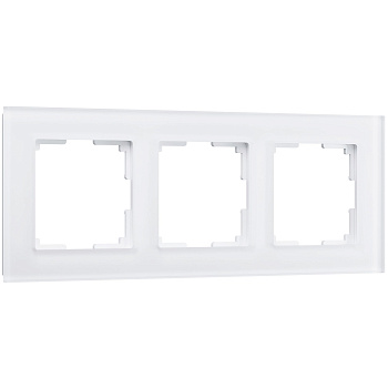 Favorit Рамка на 3 поста (белый матовый) Werkel