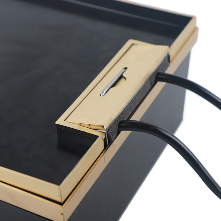 Donel Лючок в пол 18 мод. (6 мод. 45х45 мм. + 6 мод. 22.5х45 мм.) верт. установка, латунь, в уровень с напольным покрытием