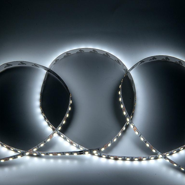 Лента св/д 12V 9.6W/m 120led/m IP20 6000K 840lm/m интер 5м General