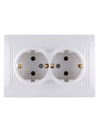 Розетка двойная 2П+З 16А 250В белая "Таймыр" TDM