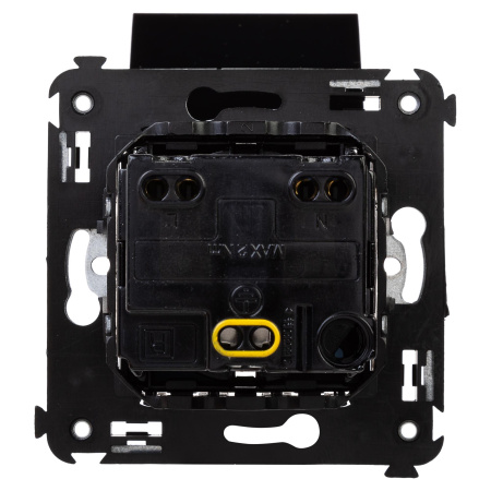 Розетка с крышкой в стену, 2P+E, с з/ш, "Avanti", "Черный квадрат" DKC