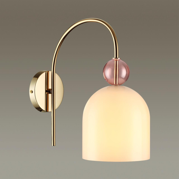 Бра E27 60W 220V GILLIAN золотой LUMION Бра E27 60W 220V GILLIAN золотой LUMION