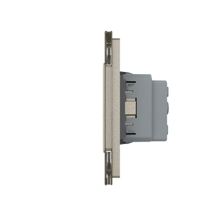 Розетка электрическая 16А 3 поста, цвет шампань Livolo