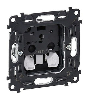 Valena INMATIC Механизм розетки без лицевой панели СУ 1 мест. без зазем.со шторками 16А - IP20 Legrand