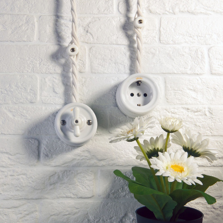 Переключатель одноклавишный (белый) Ретро ОУ IP20 Werkel