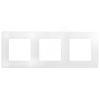 Etika Рамка горизонтал./вертикал. 3-м . белая IP20 Legrand