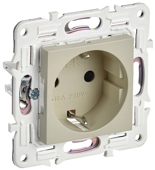 SKANDY Розетка с заземлением с защитными шторками 16А с USB C 18Вт SK-R17B бежевый IEK