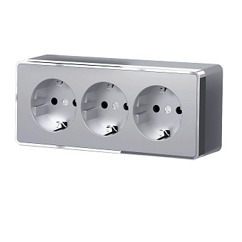 Розетка тройная с заземлением и шторками (серебряный) Gallant ОУ IP20 Werkel