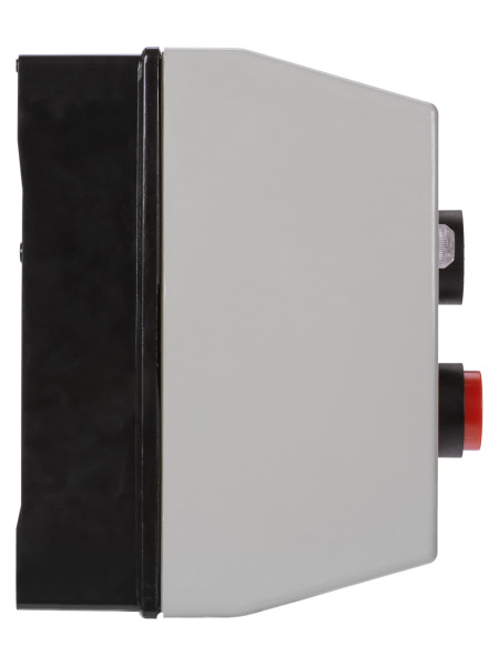 Контактор КМН11860 18А в оболочке с индикатором Ue=380В/АС3 IP54 TDM