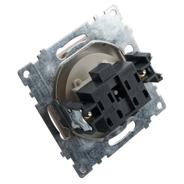 Розетка 1-местная с/з (механизм), STEKKER GLS16-7110-02, 250В, 16А с защитной шторкой, серия Катрин, шампань Розетка 1-местная с/з (механизм), STEKKER GLS16-7110-02, 250В, 16А с защитной шторкой, серия Катрин, шампань