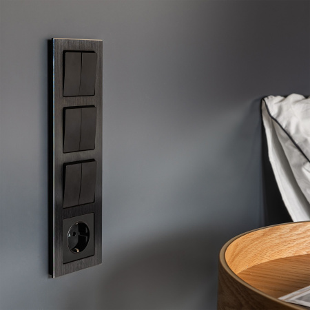 Aluminium Рамка на 4 поста (черный алюминий) Werkel