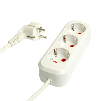 Удлинитель трехместный с/з STEKKER HM06-31-03 3x1мм², 3м, серия Home (У10-002), белый