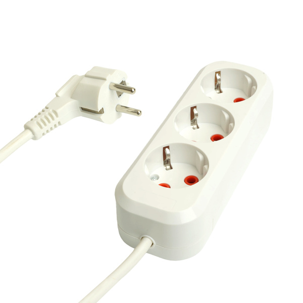 Удлинитель трехместный с/з STEKKER HM06-31-03 3x1мм², 3м, серия Home (У10-002), белый