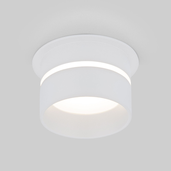 vstraivaemyy-tochechnyy-svetilnik-6075-mr16-wh-belyy-a045489_0001