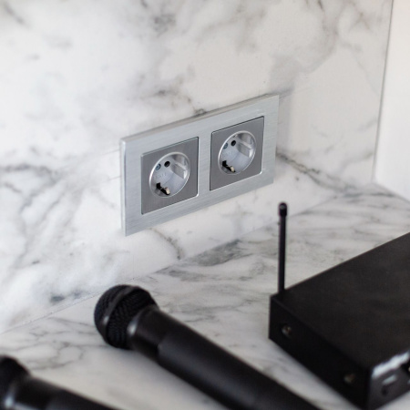 Aluminium Рамка на 2 поста (алюминий) Werkel