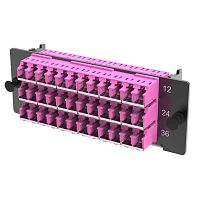 Адаптерная планка 18xLC Duplex адаптеров (цвет адаптеров - пурпурный), (c интегрированными шторками), OM4, 1 HU DKC