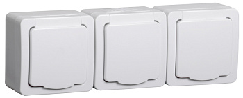 Розетка 3-местная для ОУ РСб23-3-ГПБб с з/з IP54 ГЕРМЕС PLUS белый IEK