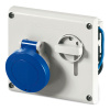 Розетка панельная с механической блокировкой и верхним расположением разъема IP44 32А 2P+E 230В DKC