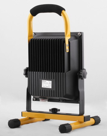Светодиодный прожектор Feron LL-913 переносной с зарядным устройством IP65 30W 6400K