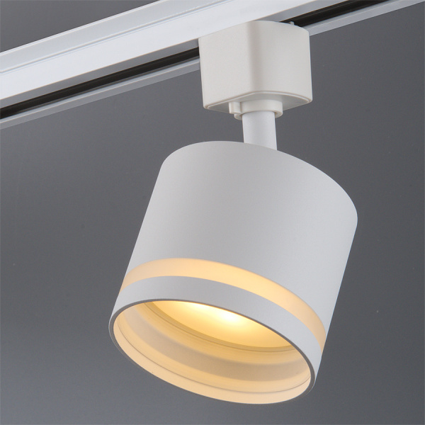 trekovyy_svetilnik_odnofaznyy_general_gtr_gx53_1_lr_ip40_w_580220_pod_lampu_gx53_belyy