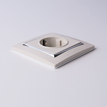 Snabb Рамка горизонтальная 1 пост . слоновая кость / хром IP20 Werkel