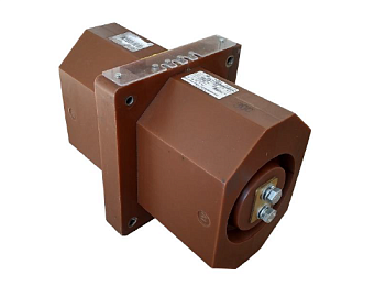 Трансформатор тока ТЛК-СТ-10-ТПК4(1)-0,5S/10Р10-10ВА/15ВА-200/5-200/5 20 52 У2 EKF