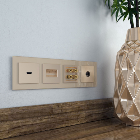 Накладка для розетки HDMI (шампань) СУ IP20 Werkel