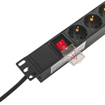Блок розеток PDU TERACOM 19" 1U 16А/250В 7 розеток Schuko с выключателем шнур питания длиной 2 метра сечение 3x1,5 мм2 вилка Schuko корпус пластик чер