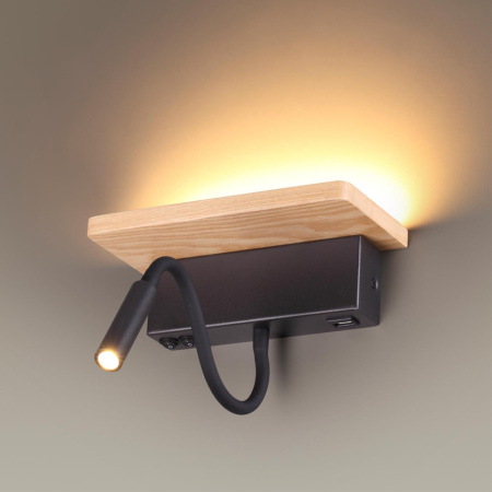 Настен.св-к LED 8W 560Лм 3000К USB зарядка WOODY св.дерево/дерево ODEON LIGHT