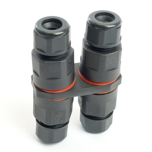 Соединитель-коннектор LD542 3-контактный на 4 выхода, с СМК221 пружинным контактом IP68, черный STEKKER