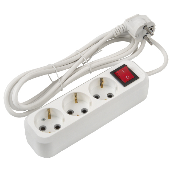 Удлинитель бытовой GES-16-3x100-3-1,5m-S, 16А, 3х1 мм2, 3 мест, 1,5 метра, с заземлением, с выключателем General