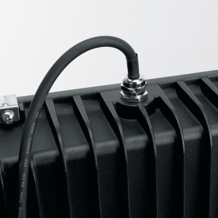 Светодиодный прожектор Feron LL-930 IP65 1000W 6400K Светодиодный прожектор Feron LL-930 IP65 1000W 6400K