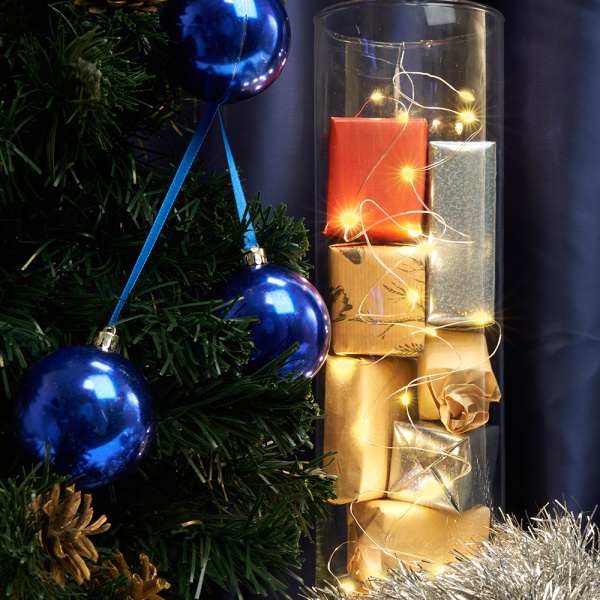 Св/д гирлянда Feron CL570 лин., статичная 2м + 0.5м желтый с питанием от батареек, прозр.шнур