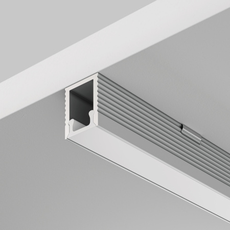 Алюминиевый профиль накладной 08x09 Серебро (ALM-0809-S-2M) Technical Maytoni