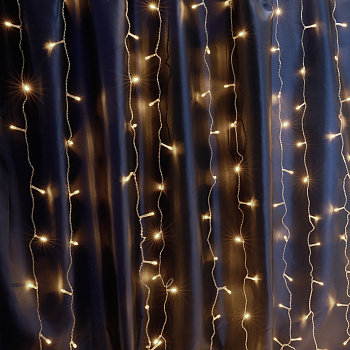Св/д гирлянда Feron CL18 занавес 1,5*1,5м + 3м 230V 2700К ,эффектом стробов, прозр.шнур
