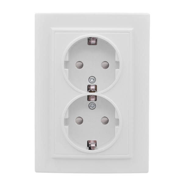 Минск Розетка 2-местная СП с заземлением 16А белая с защ, штор, EKF Минск Розетка 2-местная СП с заземлением 16А белая с защ, штор, EKF