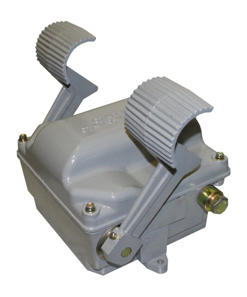 Командоконтроллер экскаваторный ЭК-8252 У2, 6 эл. цепей, ножной привод, ПВ 40%, IP20 Электротехник