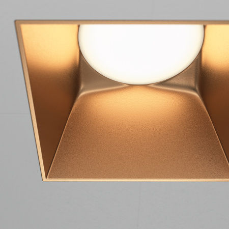 Встраиваемый светильник 1*GU10 20Вт Матовое Золото IP20 Downlight DL051-01-GU10-SQ-WMG Technical Maytoni