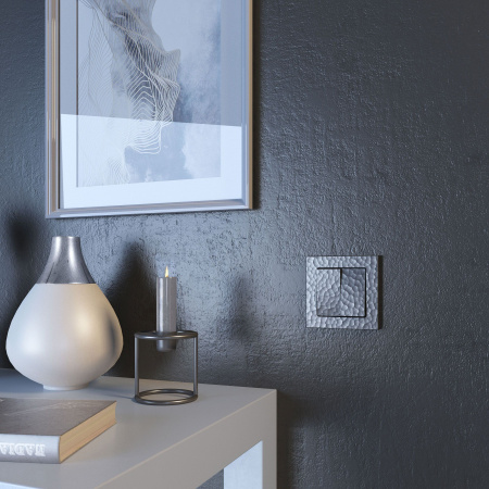 Выключатель двухклавишный проходной (серебряный) Hammer СУ IP20 Werkel