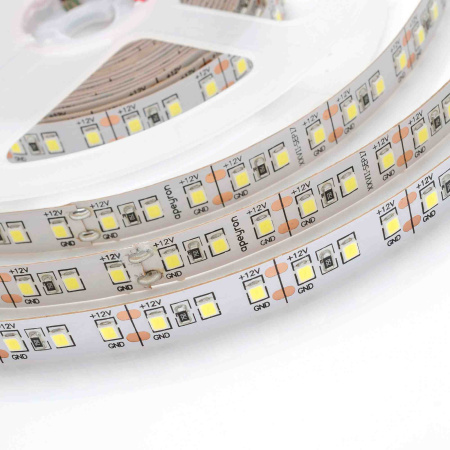 212BL Светодиодная лента в блистере 12В, СТ, 14,4Вт/м, smd2835, 120д/м, IP20, 1400Лм/м, ширина подложки 10мм, 3м, х/б, 6500К APEYRON