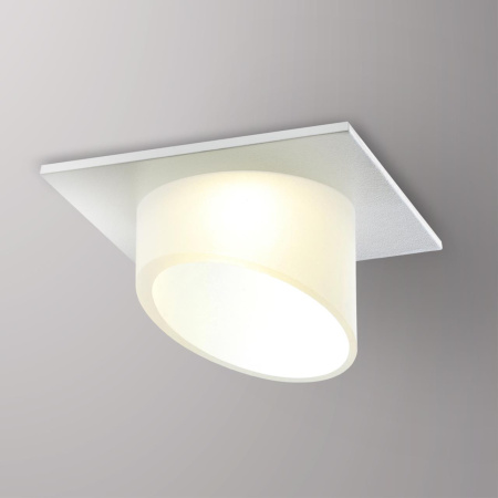 Св-к встр.IP20 GU10 9W 220V LIRIO белый B NOVOTECH