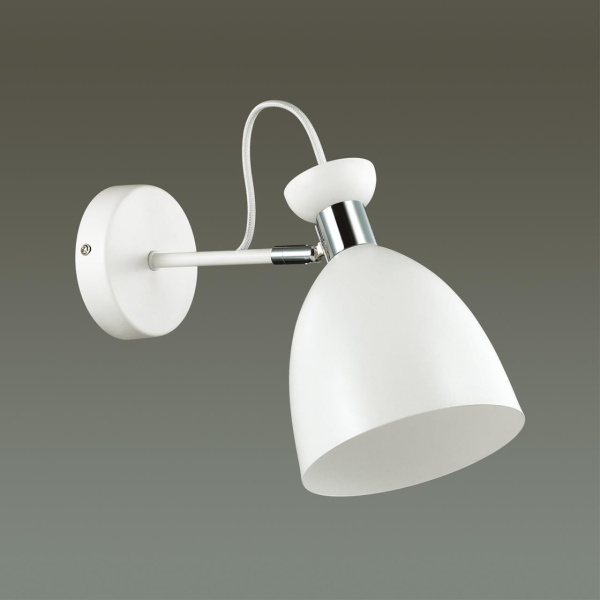 Бра E27 1*60W 220V KIZZY белый LUMION