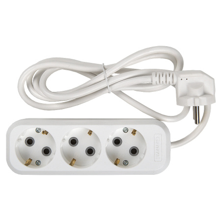 Удлинитель бытовой GES-16-3x100-3-1,5m, 16А, 3х1 мм2, 3 места, 1,5 метра, с заземлением, без выключателя General